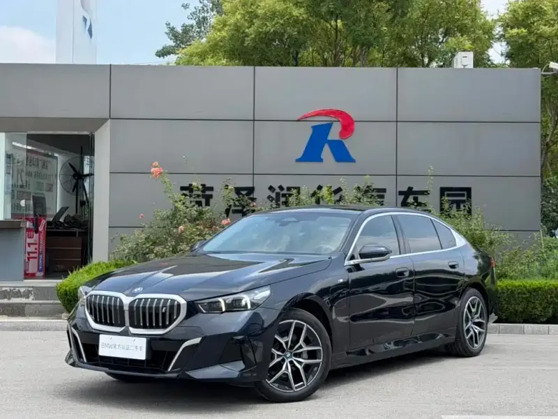 BMW i5, 2025