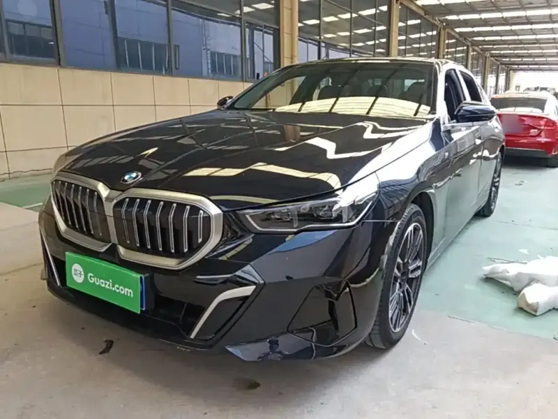 BMW 5 Series, 2024