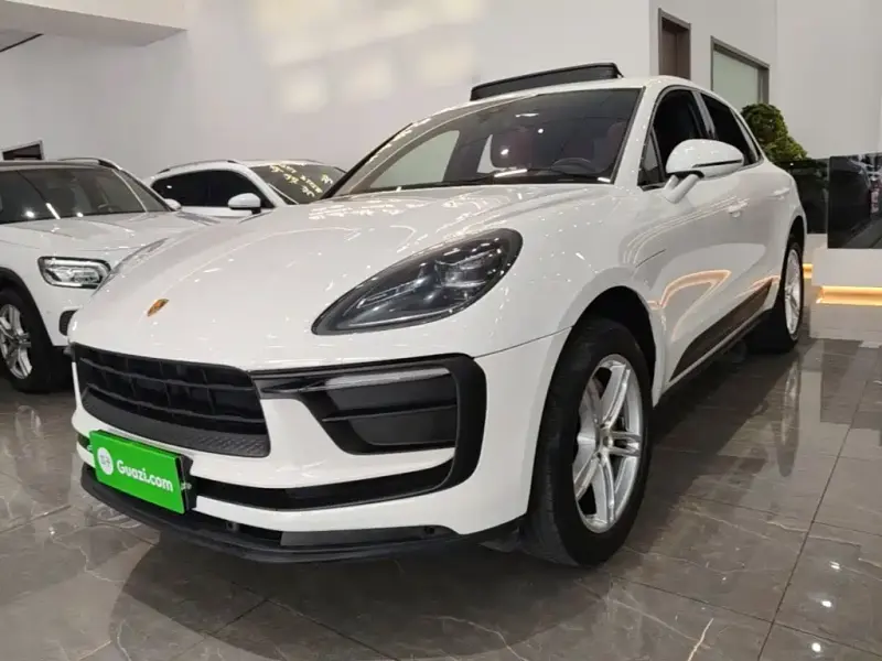 Porsche Macan, 2022