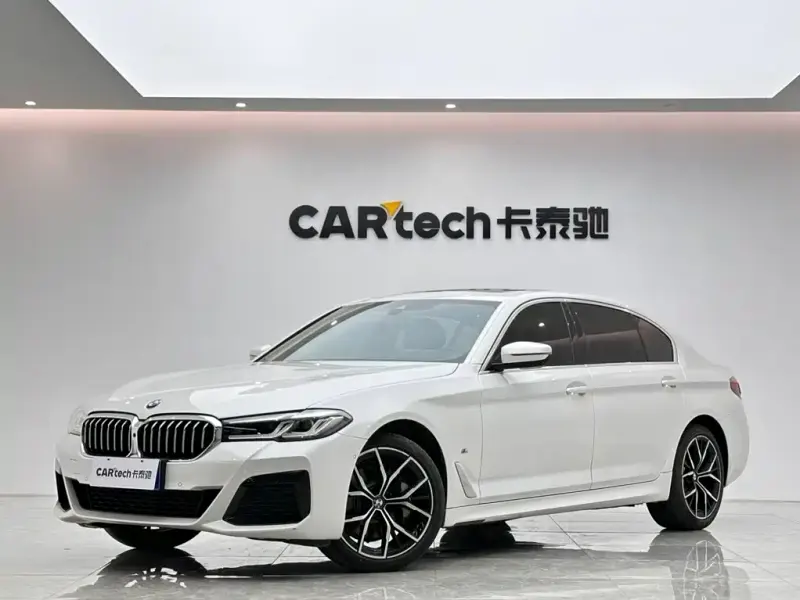 BMW 5 Series, 2022