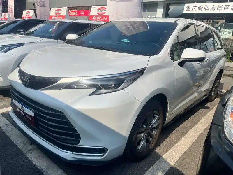 Toyota Sienna, 2024