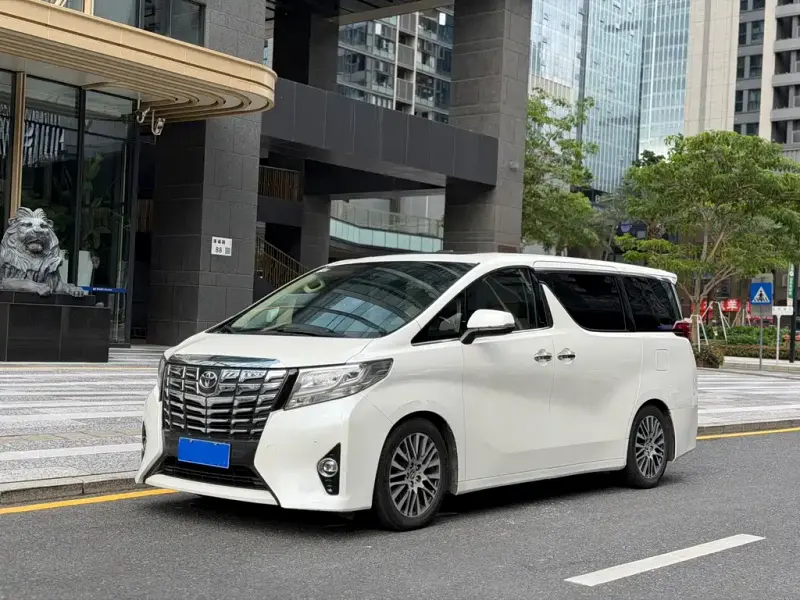 Toyota Alphard, 2015