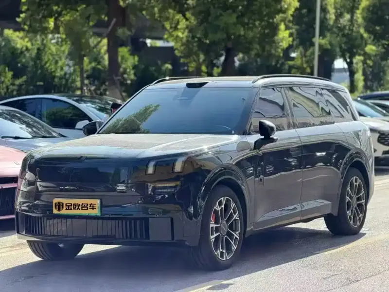 Lynk & Co 900, 2025