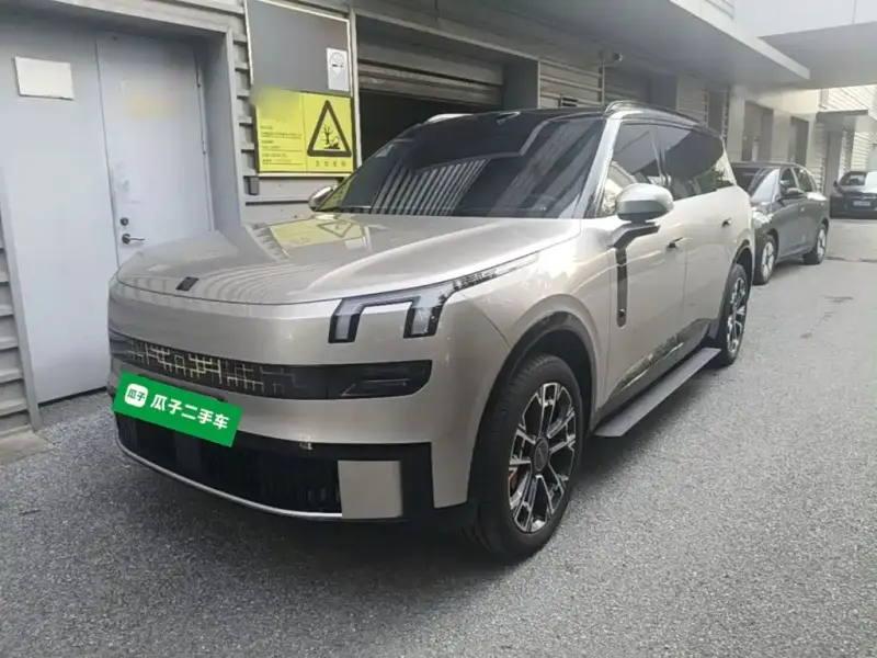 Lynk & Co 900, 2025