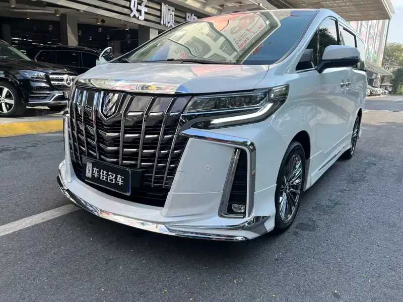 Toyota Alphard, 2017