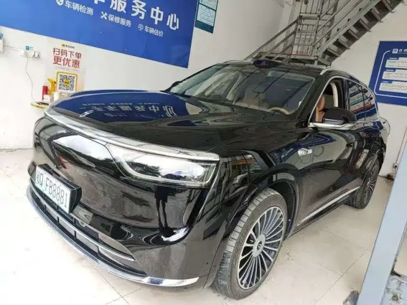 AITO M8, 2025
