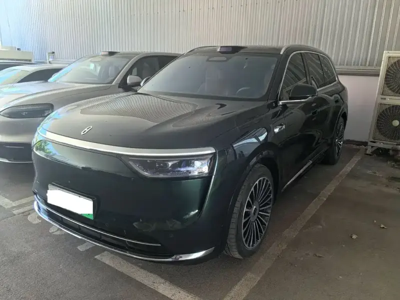 AITO M8, 2025