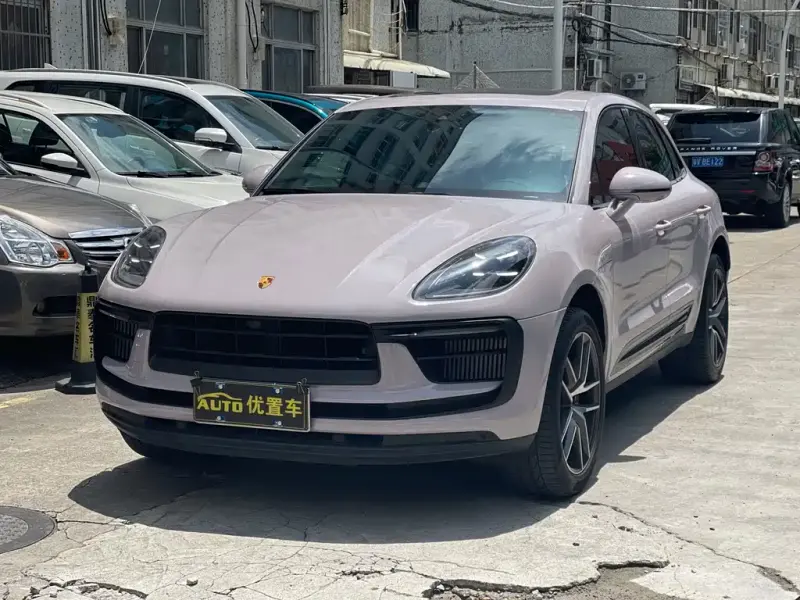 Porsche Macan, 2022