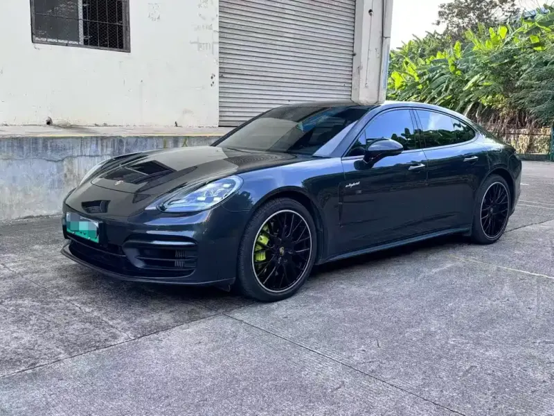 Porsche Panamera Hybrid, 2022