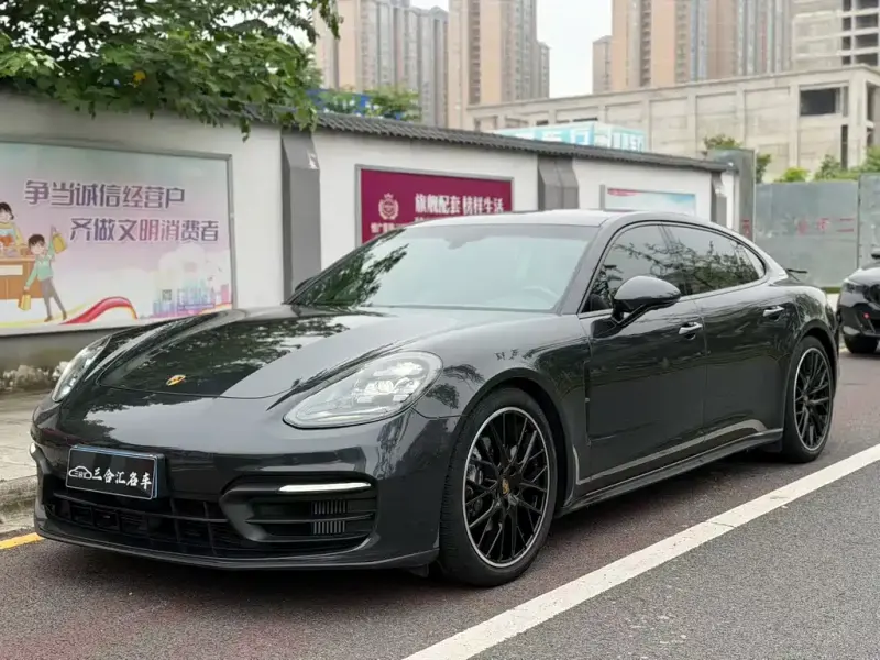 Porsche Panamera, 2022