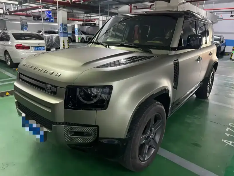 Land Rover Defender, 2024