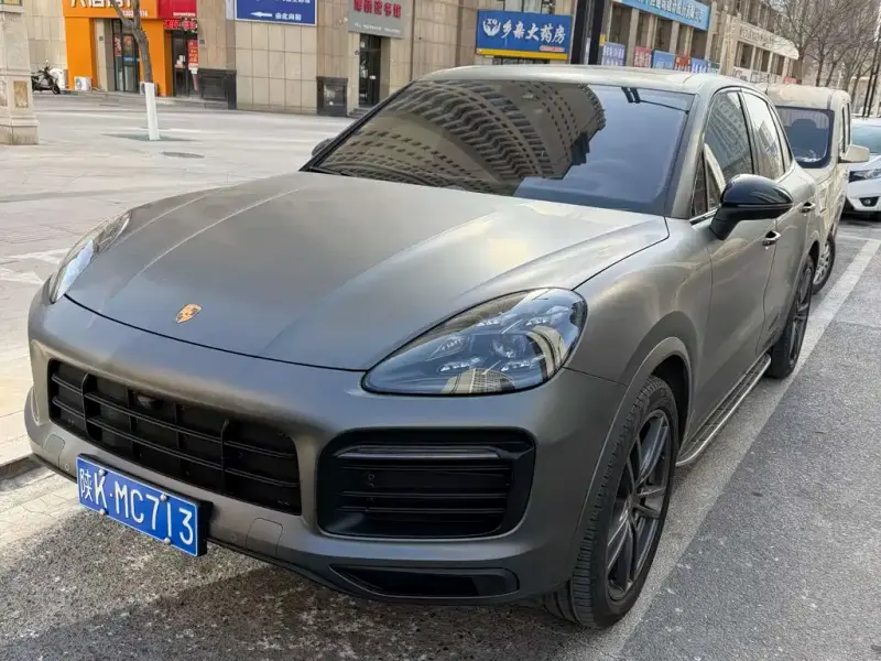 Porsche Cayenne, 2022