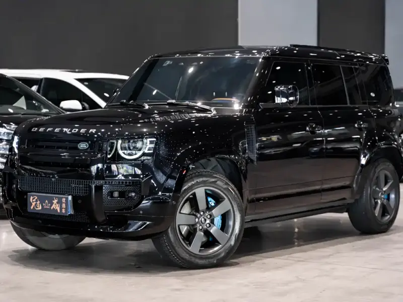 Land Rover Defender, 2023