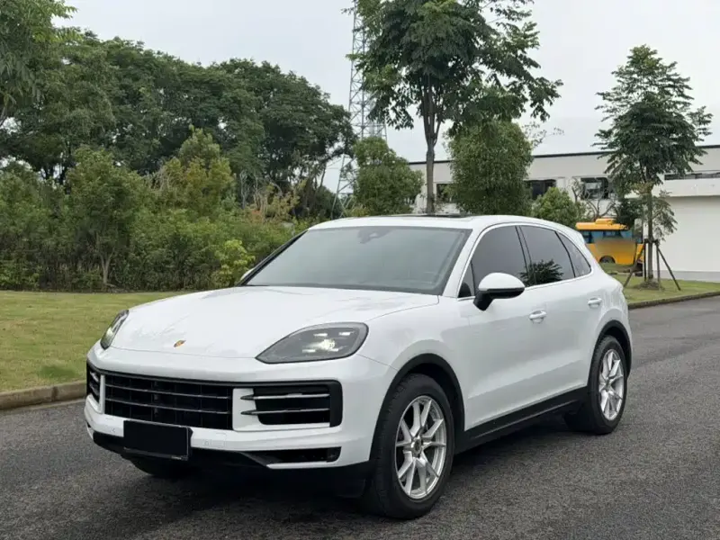 Porsche Cayenne, 2023