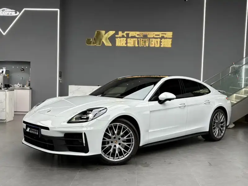Porsche Panamera, 2025
