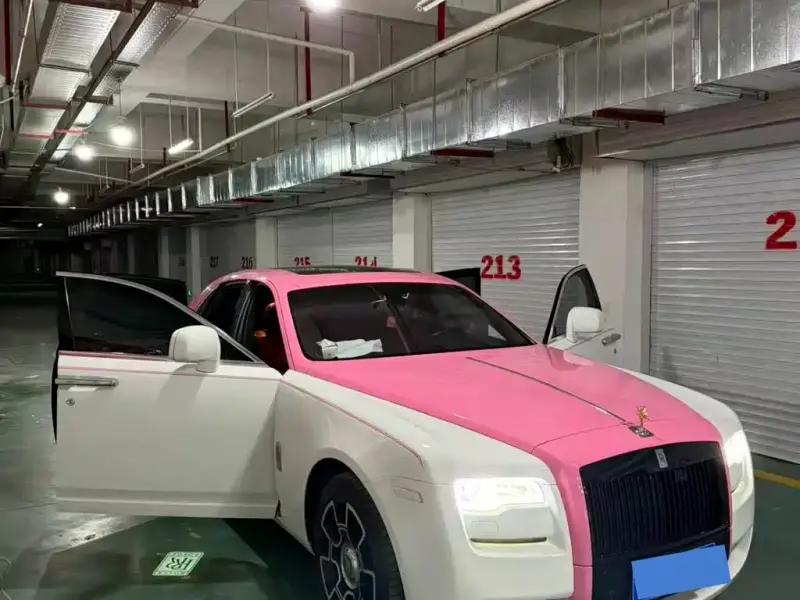 Rolls-Royce Ghost, 2010