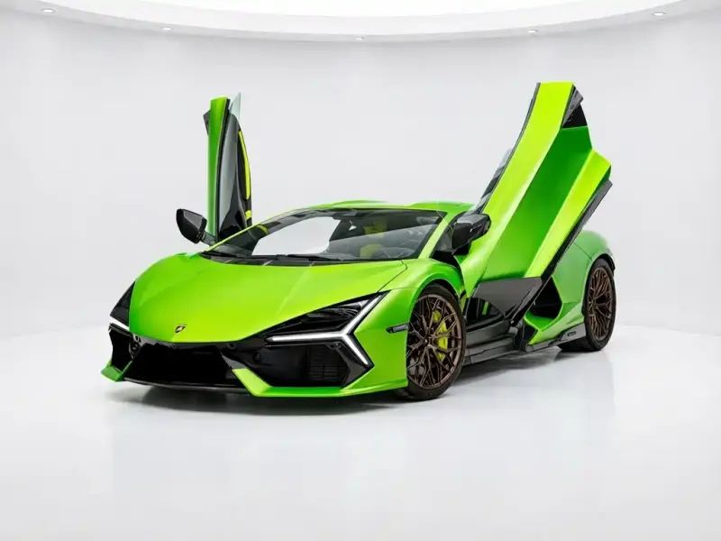 Lamborghini Revuelto, 2025