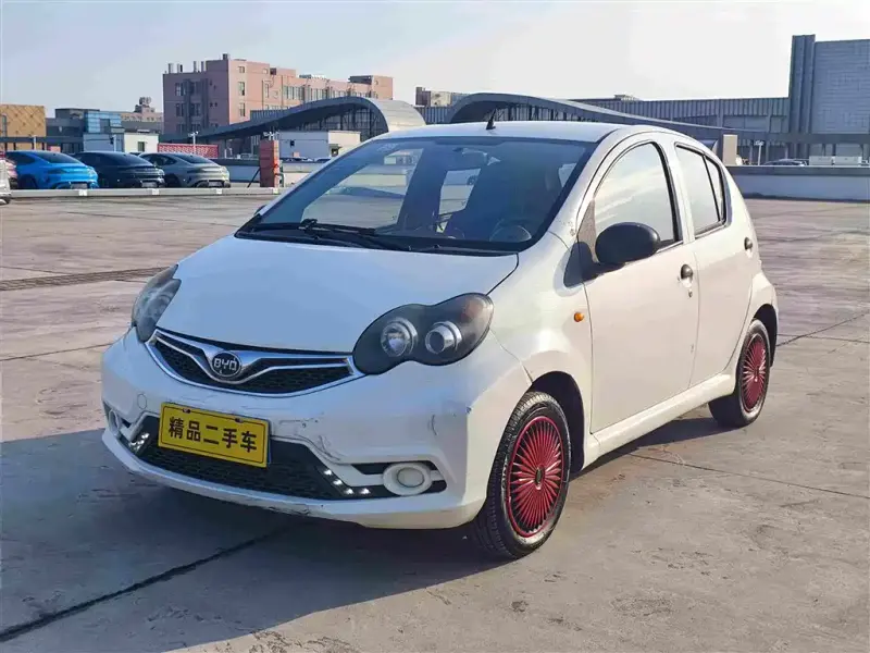 BYD F0, 2015