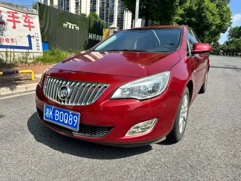 Buick Excelle, 2013