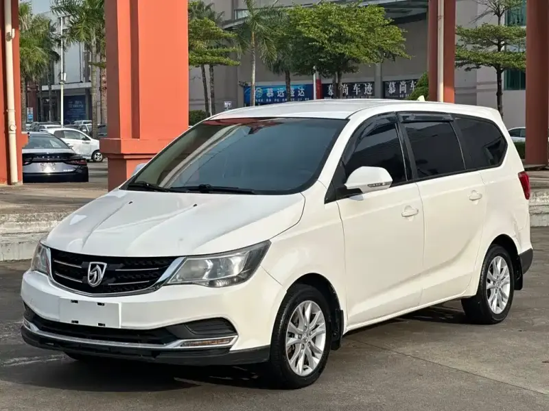 Baojun 730, 2016