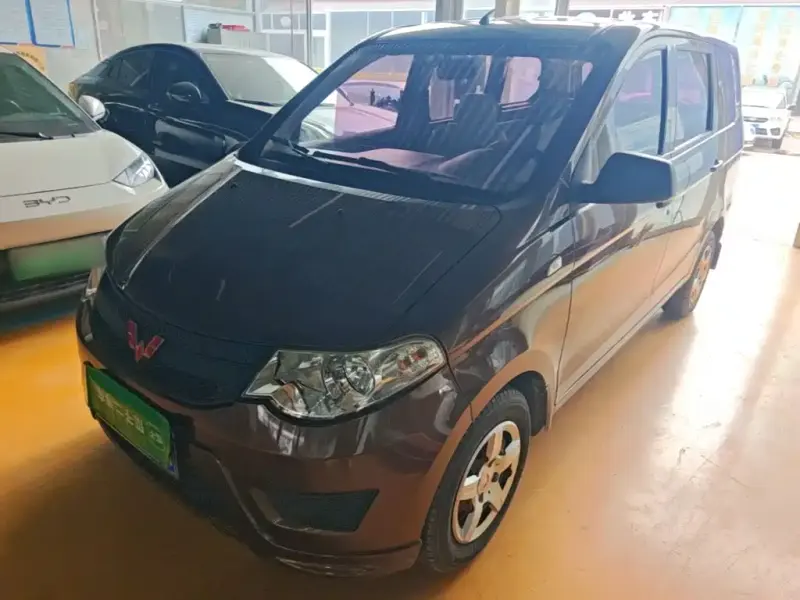 Wuling Hongguang, 2016