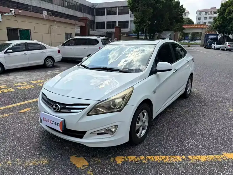 Hyundai Verna, 2015