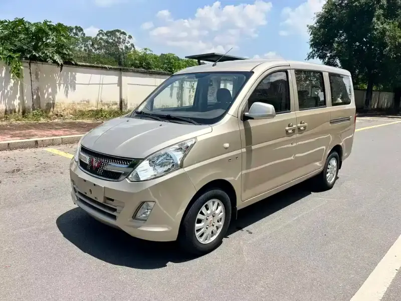 Wuling Rongguang V, 2019