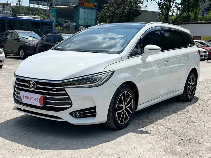 BYD MAX, 2018