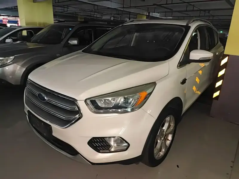 Ford Kuga, 2017