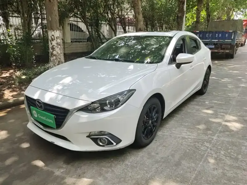 Mazda 3 Axela, 2016