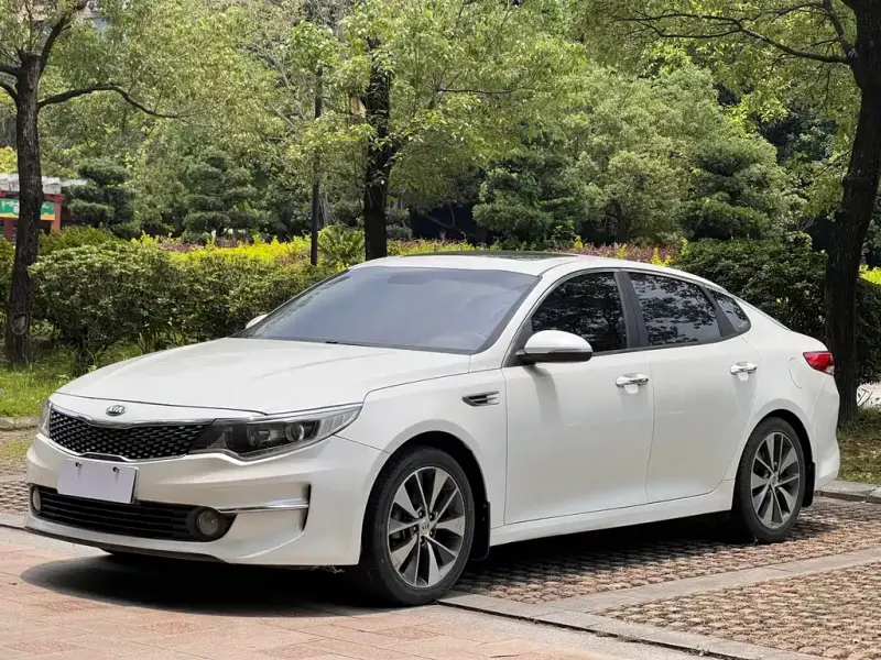 Kia K5, 2017