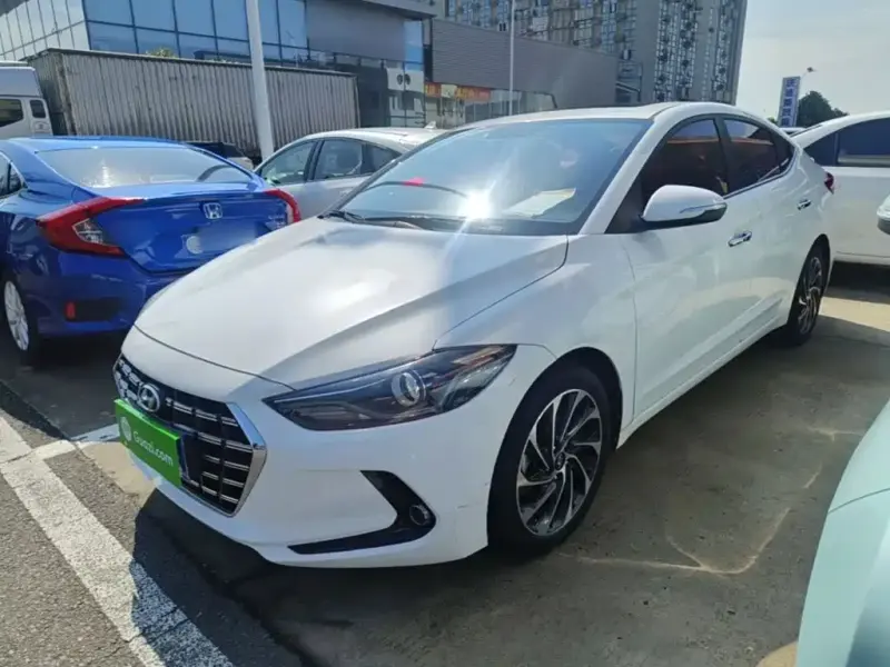 Hyundai Elantra, 2019