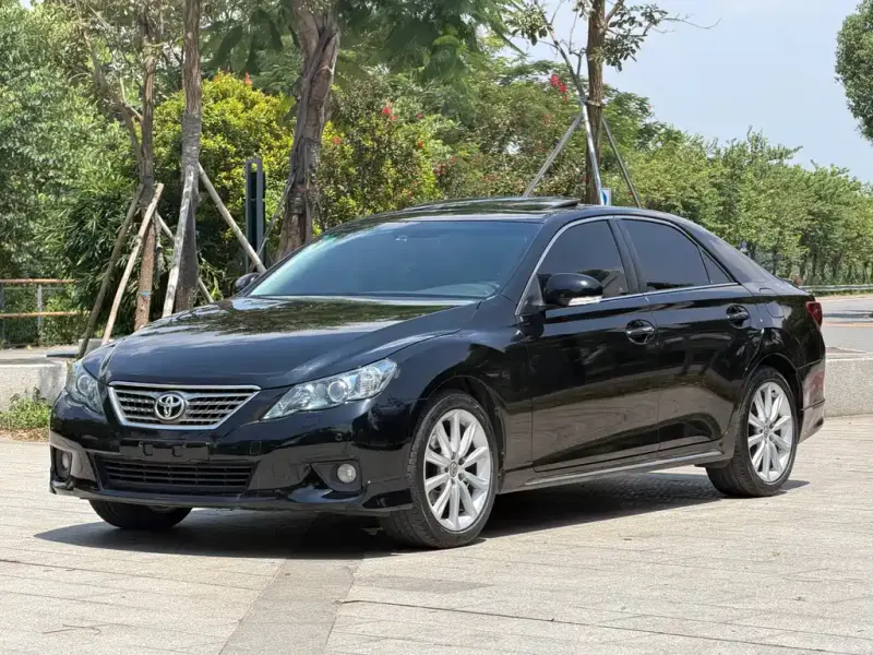 Toyota Reiz, 2011