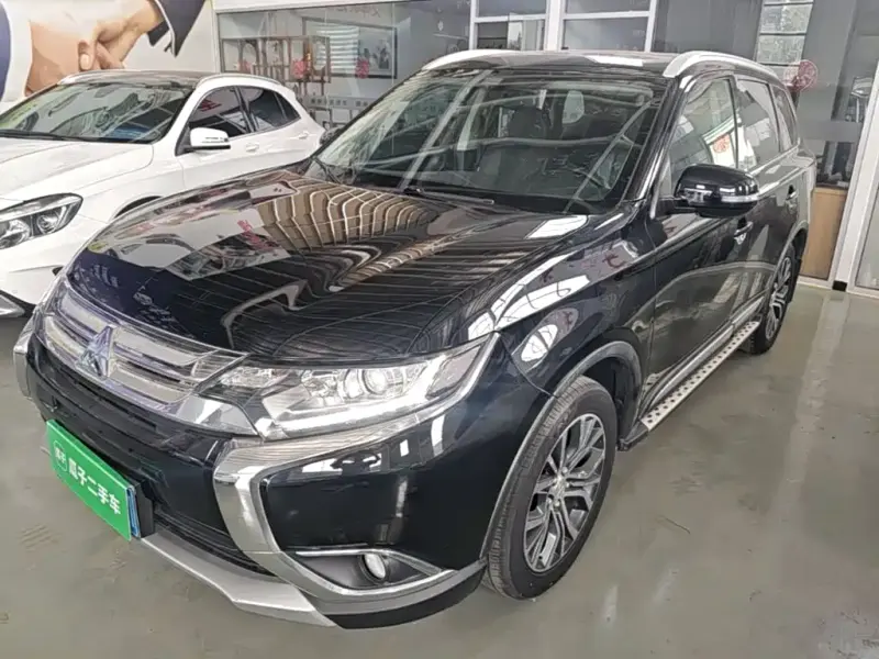 Mitsubishi Outlander, 2017