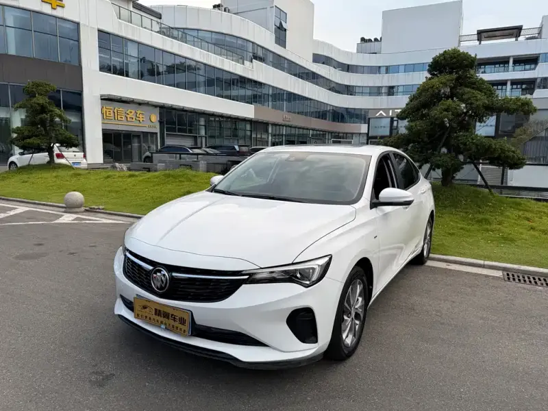 Buick Verano, 2022