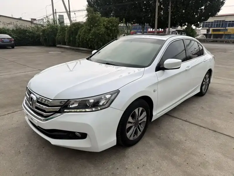 Honda Accord, 2015