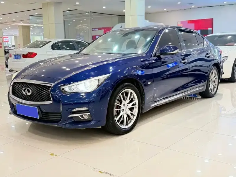 Infiniti Q50L, 2017