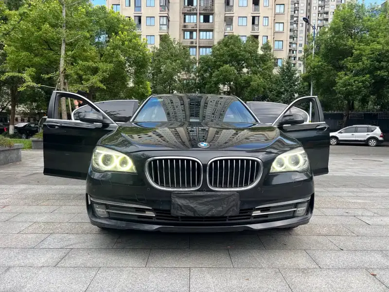BMW 7 Series, 2013
