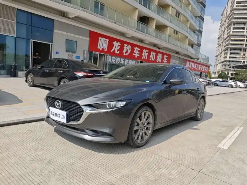 Mazda 3 Axela, 2022