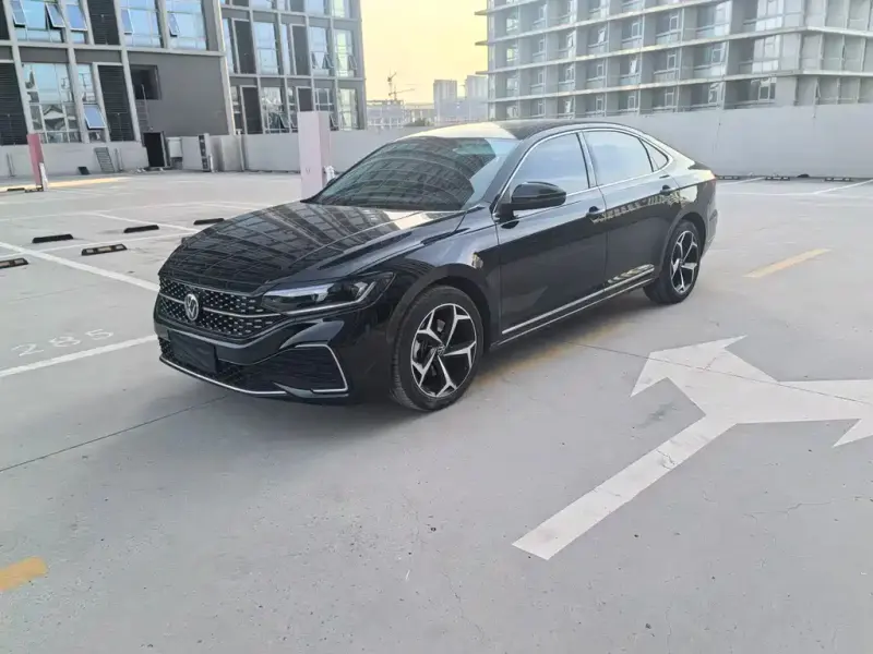 Volkswagen Passat, 2024