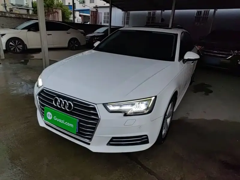 Audi A4L, 2017