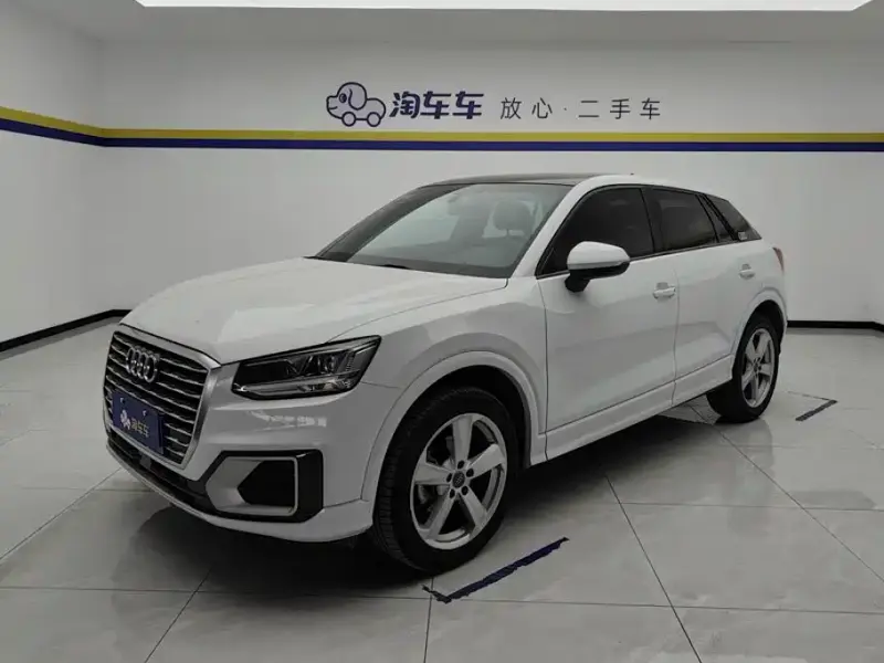 Audi Q2L, 2019