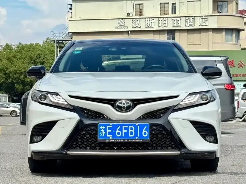 Toyota Camry, 2018