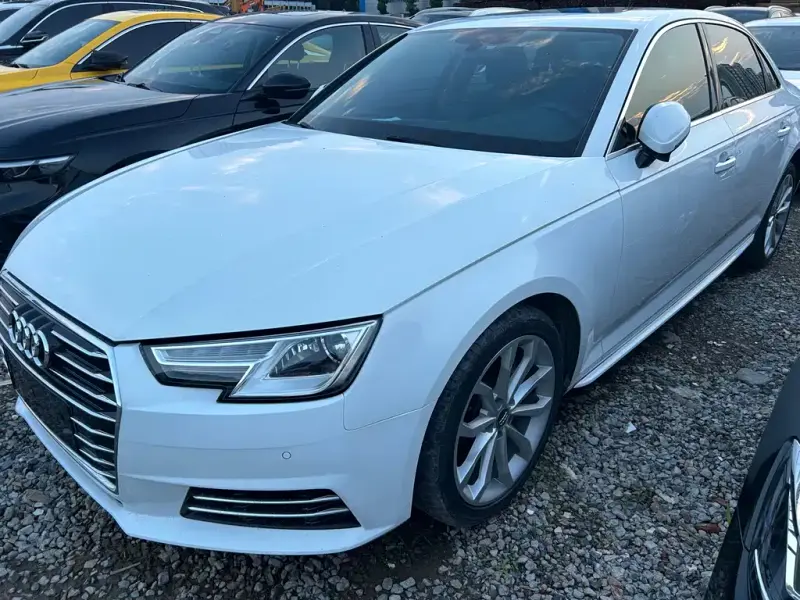 Audi A4L, 2018