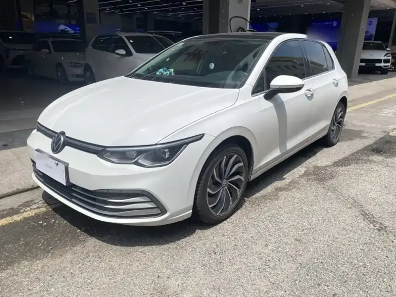 Volkswagen Golf, 2021