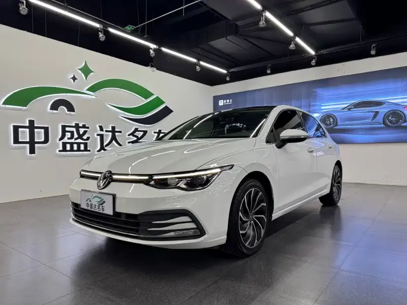 Volkswagen Golf, 2021