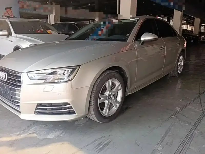 Audi A4L, 2018