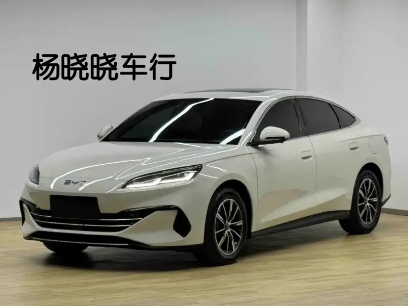 BYD 06, 2025