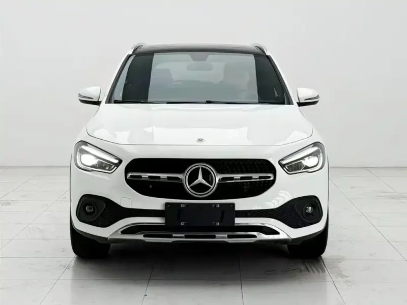 Mercedes-Benz GLA, 2021