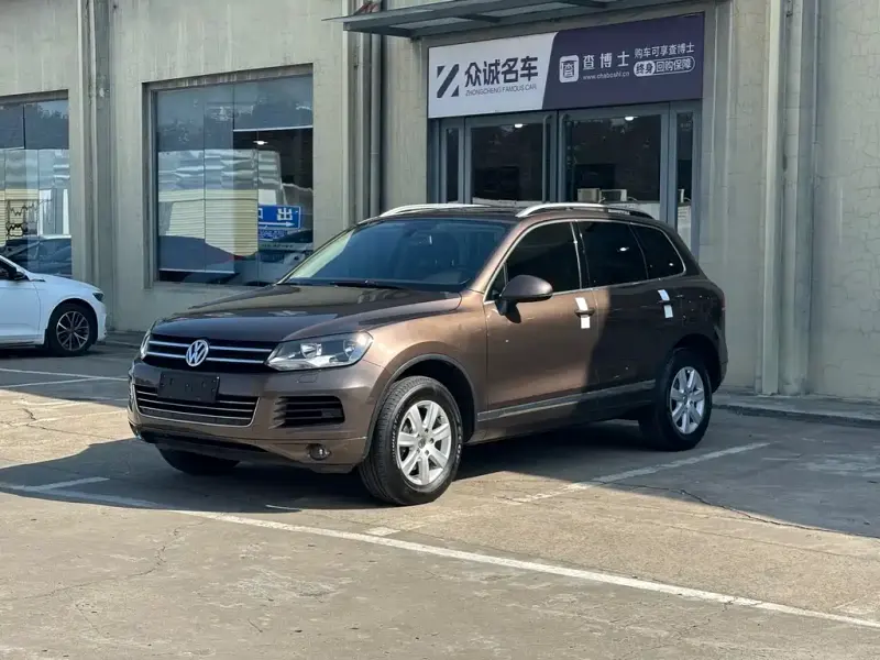 Volkswagen Touareg, 2015